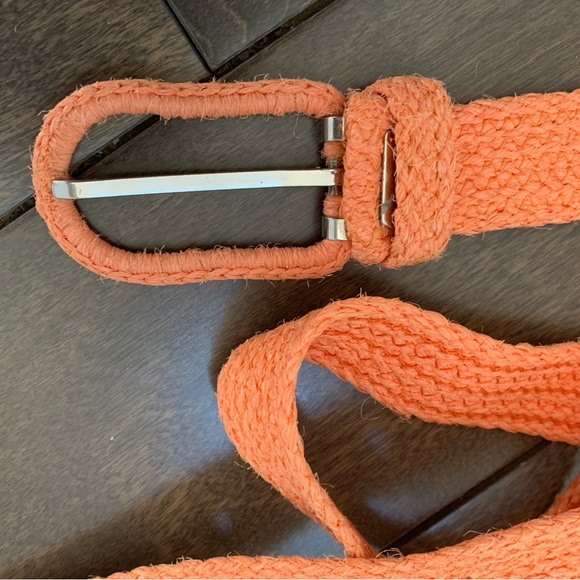 Jute burlap weaved orange belt. 29” in length. Fine weaved jute burlap - Picture 2 of 3
